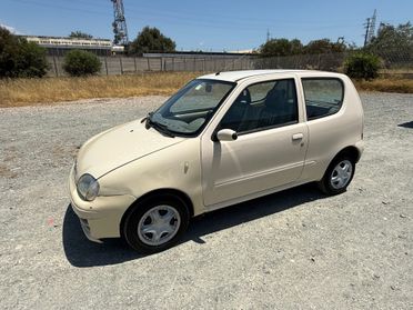 Fiat 600 1.1 benz.-Pochi km- Neopatentati