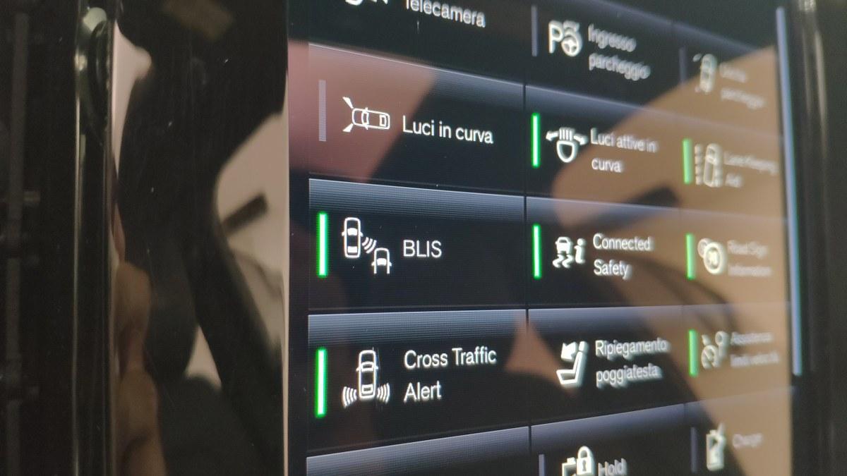 VOLVO Xc40 T4 Recharge Plug-In Hybrid R-Design