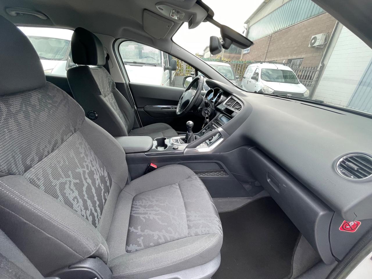 Peugeot 3008 1.6 VTi 120CV Active