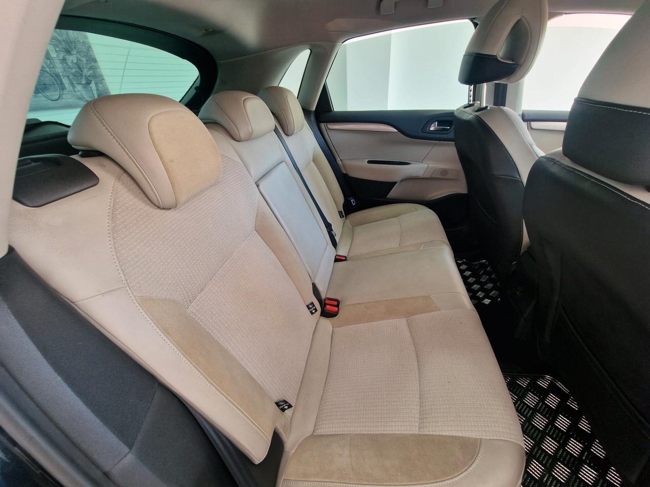 Citroen C4 1.6 HDi 110 Exclusive Cambio Automatico