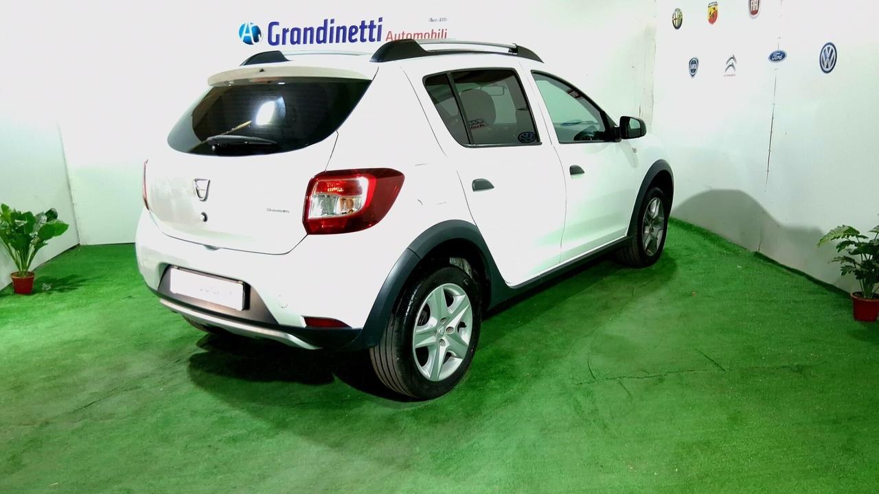 DACIA SANDERO STEPWAY 1.5 DCI 90 CV