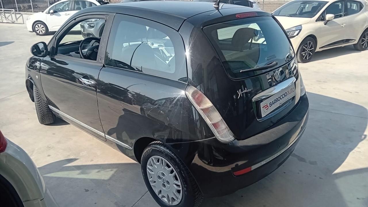 Lancia Ypsilon 1.3 MJT 75 CV Platinum