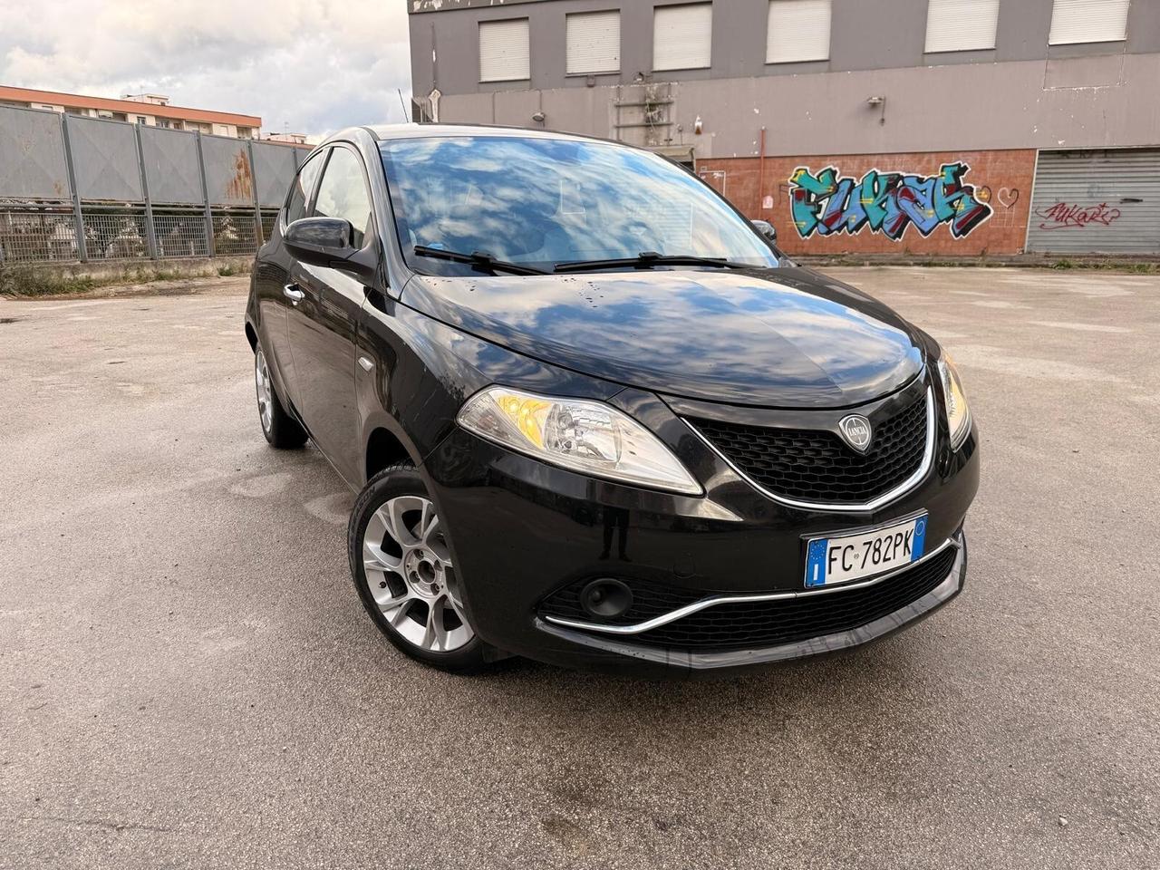 Lancia Ypsilon 1.3 MJT 16V 95 CV 5 porte S&S Platinum