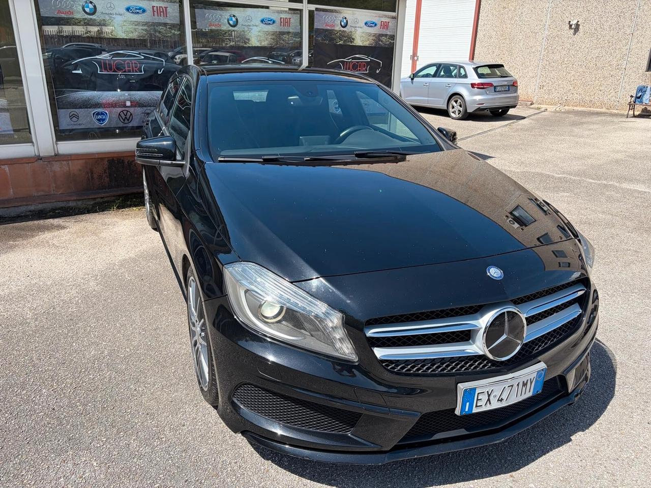 MERCEDES CLASSE A 180 PREMIUM "OK NEOPATENTATI"
