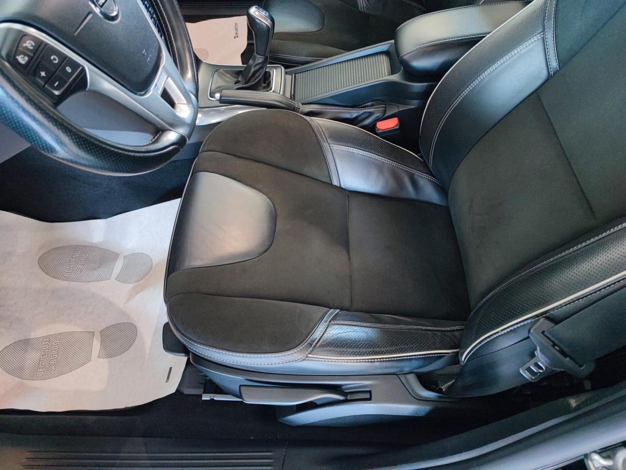 Volvo V40 D2 R-design