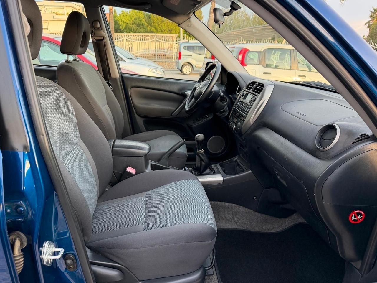 Toyota RAV 4 2.0 Tdi D-4D cat 5 porte Sol