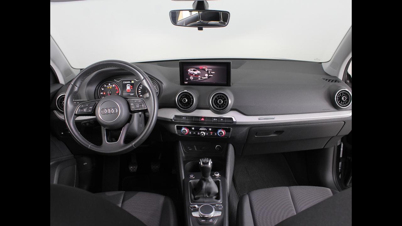 AUDI Q2 I 2021 - Q2 30 1.0 tfsi Admired