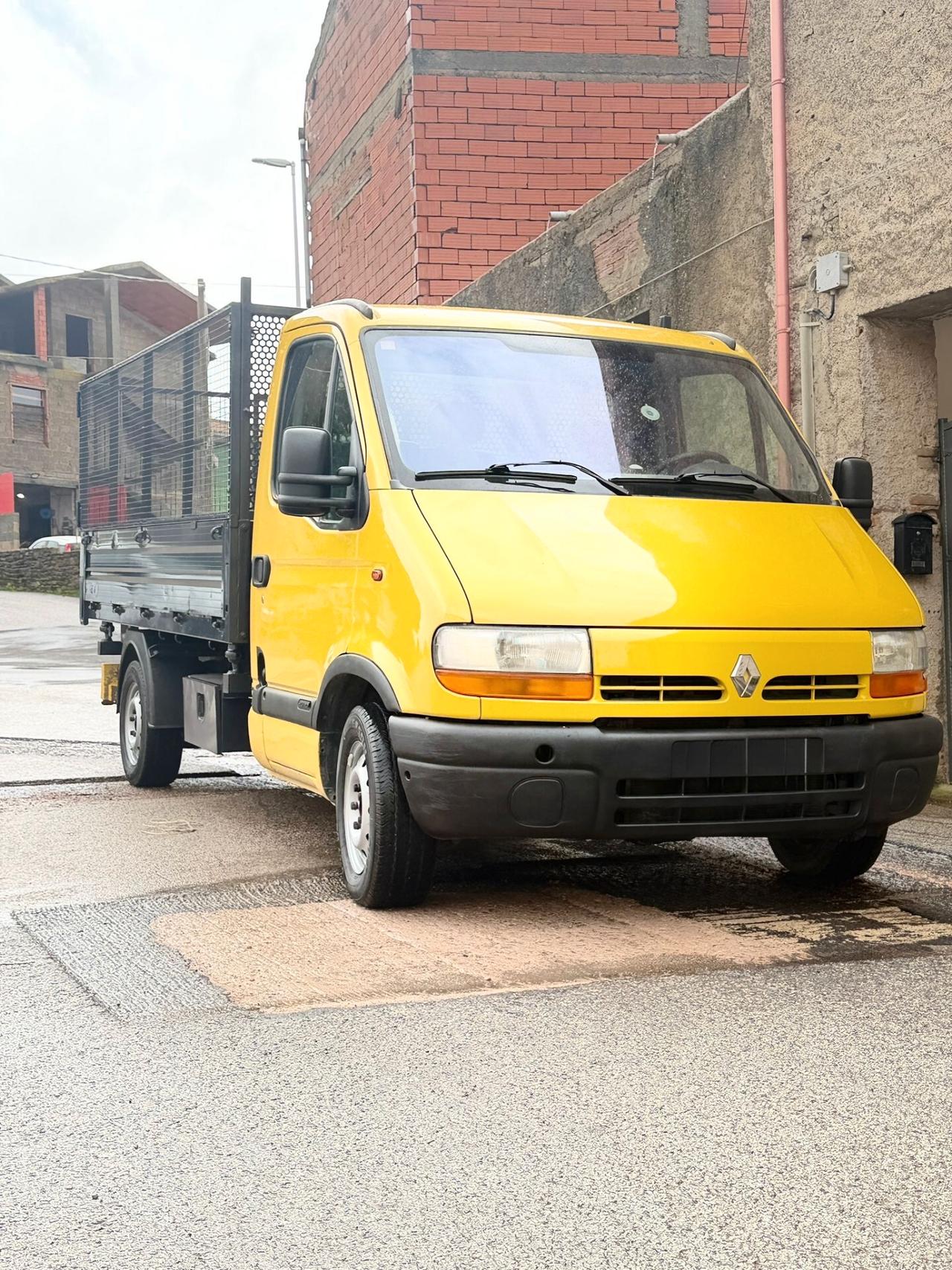 Renault Master 2.5 td ribaltabile