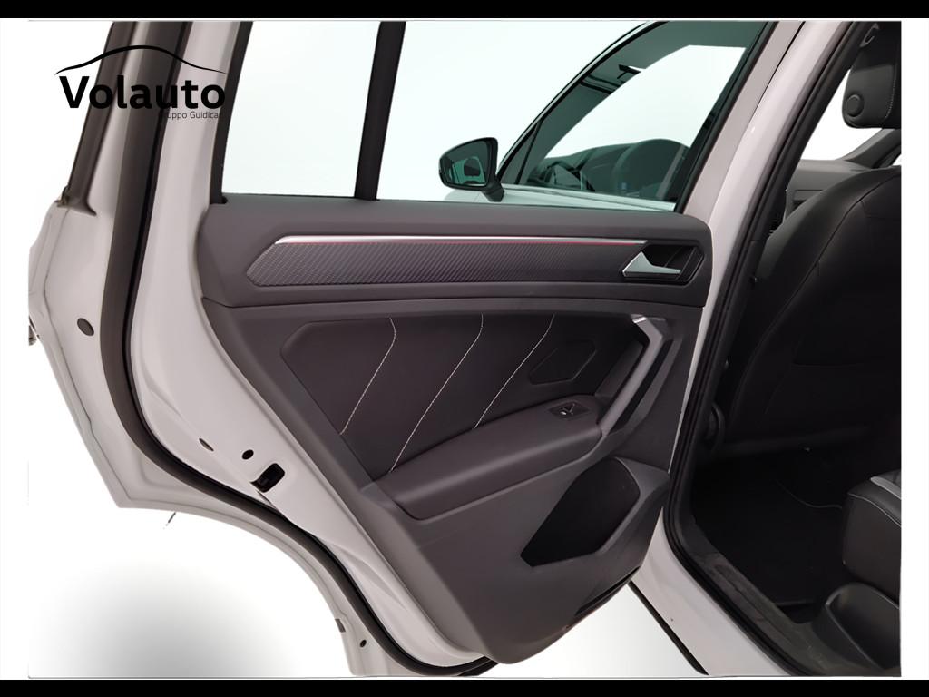 VOLKSWAGEN Tiguan II 2021 - Tiguan 2.0 tdi R-Line 4motion 150cv dsg