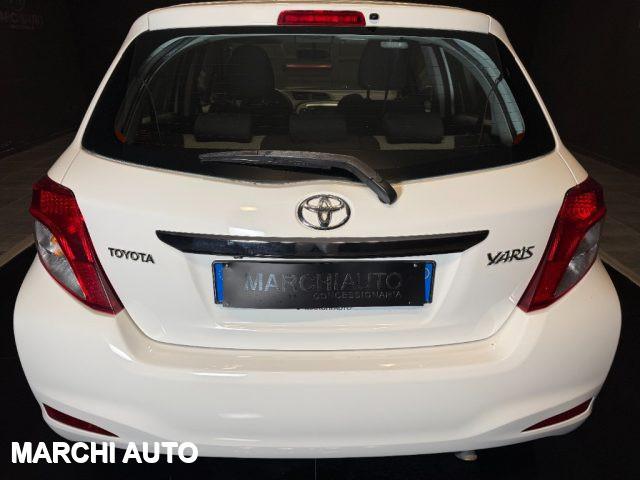 TOYOTA Yaris 1.3 5 porte Lounge