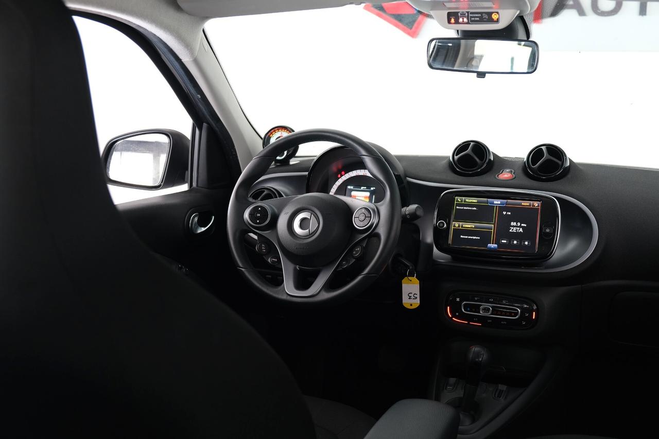 Smart ForFour EQ PASSION con CERCHI IN LEGA