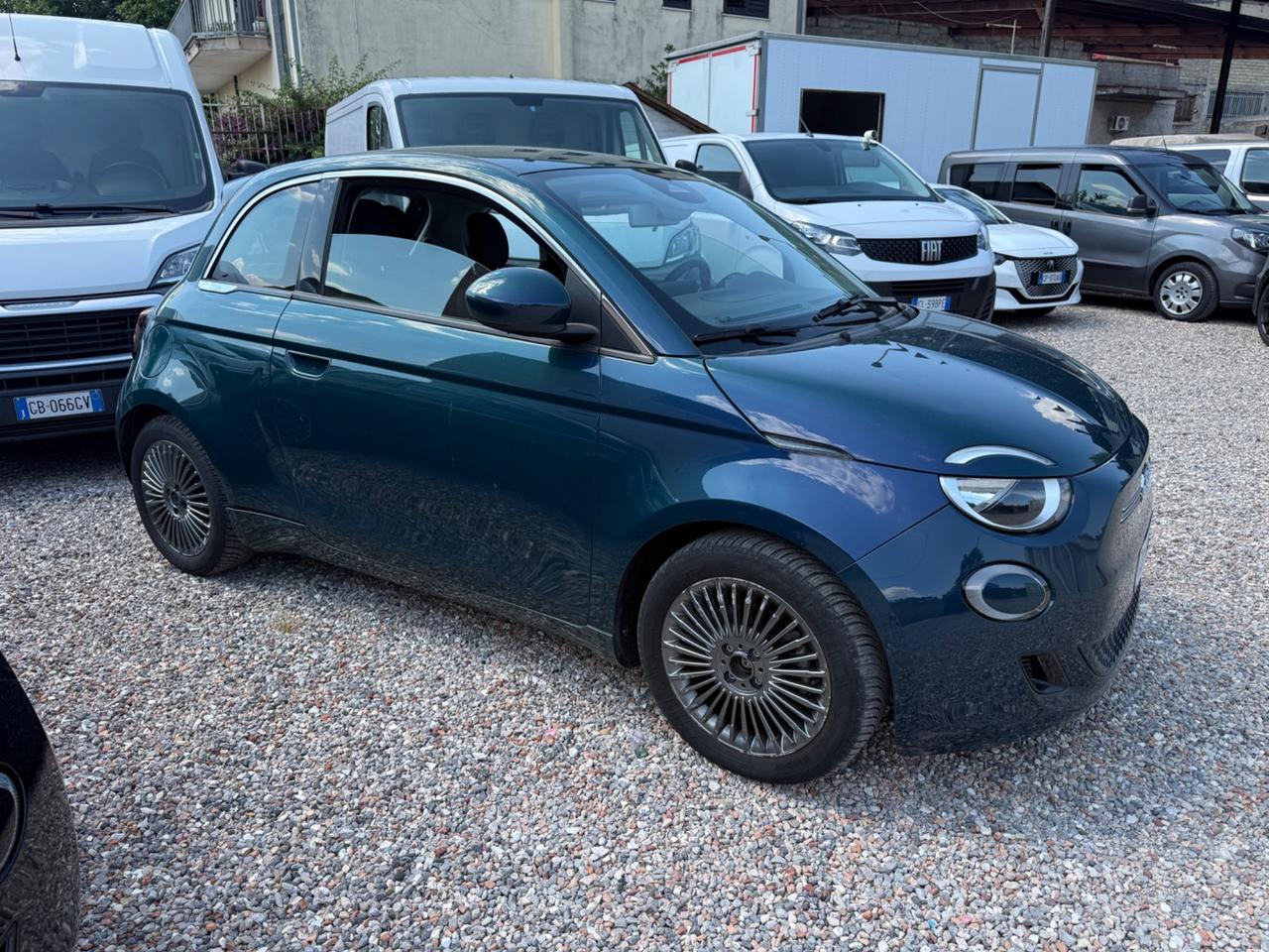 Fiat 500 500e Berlina 42 kWh Icon