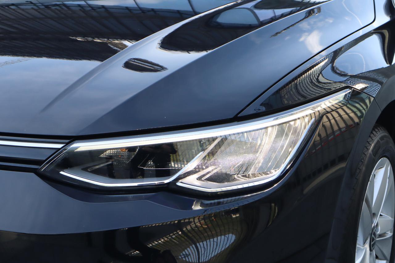 Volkswagen Golf 2.0 TDI DSG ACC DIGITAL LED