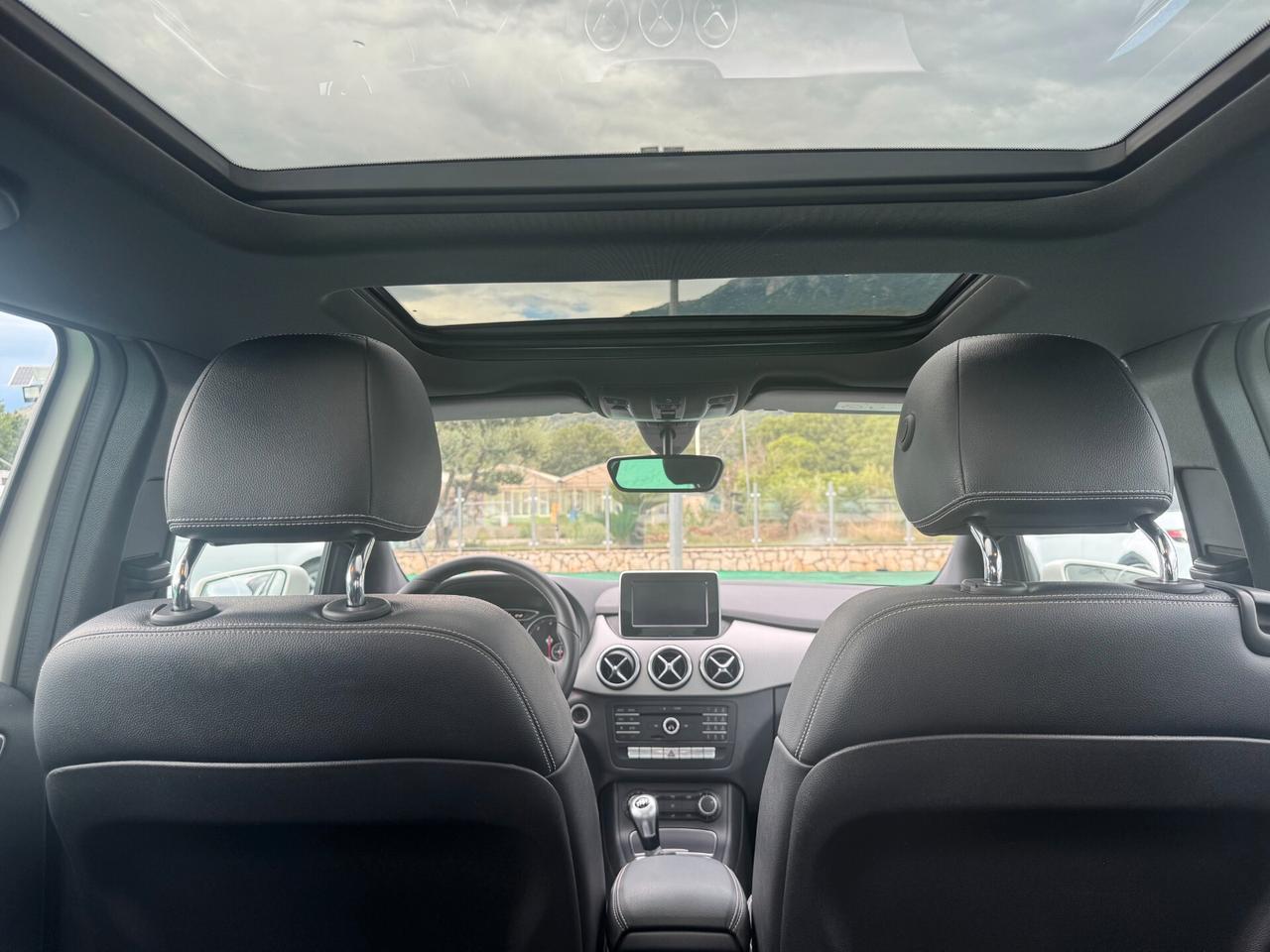 Mercedes-benz A 180 d Premium