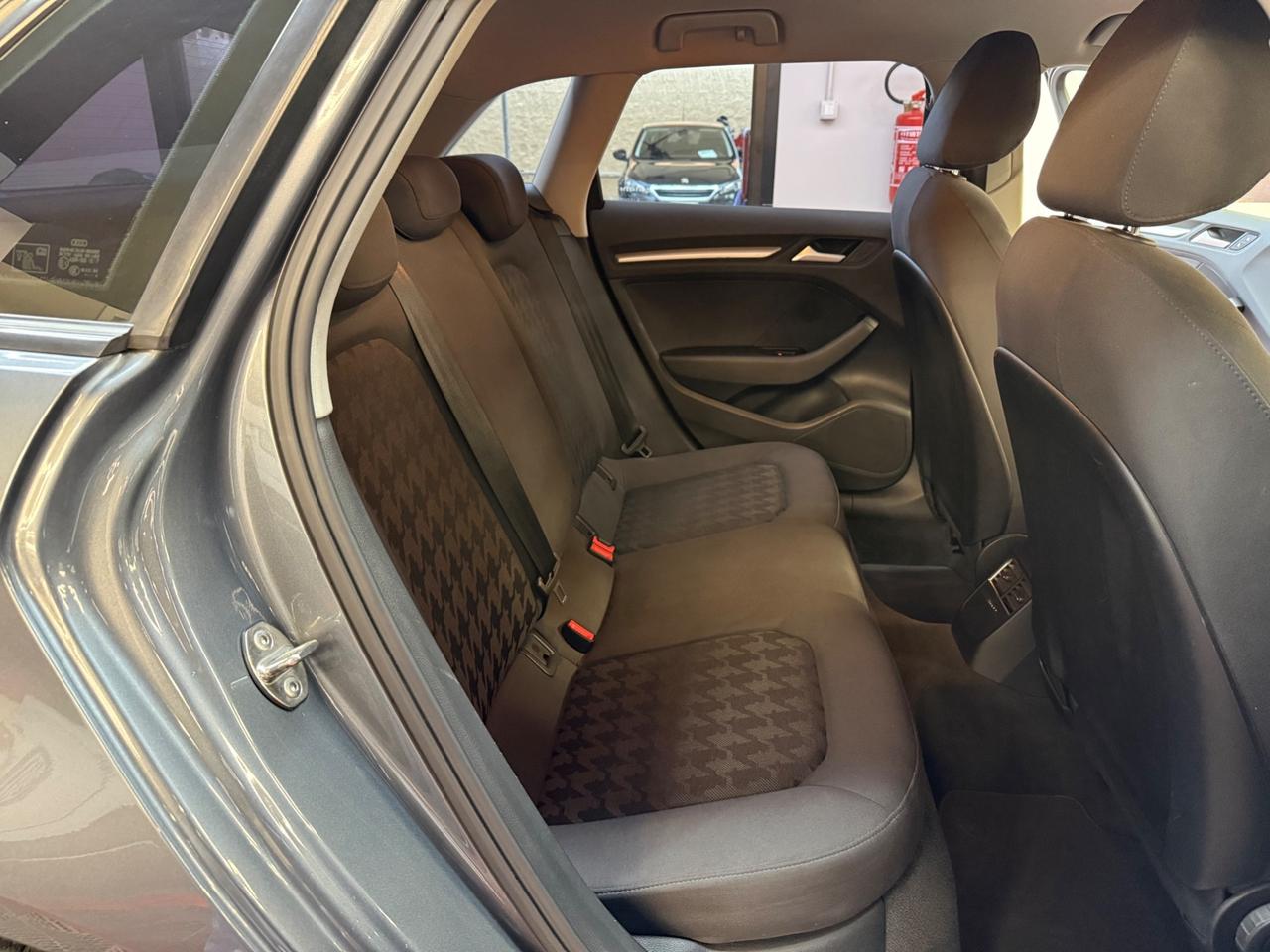 Audi A3 1.6 TDI ULTRA - FABIANOAUTO