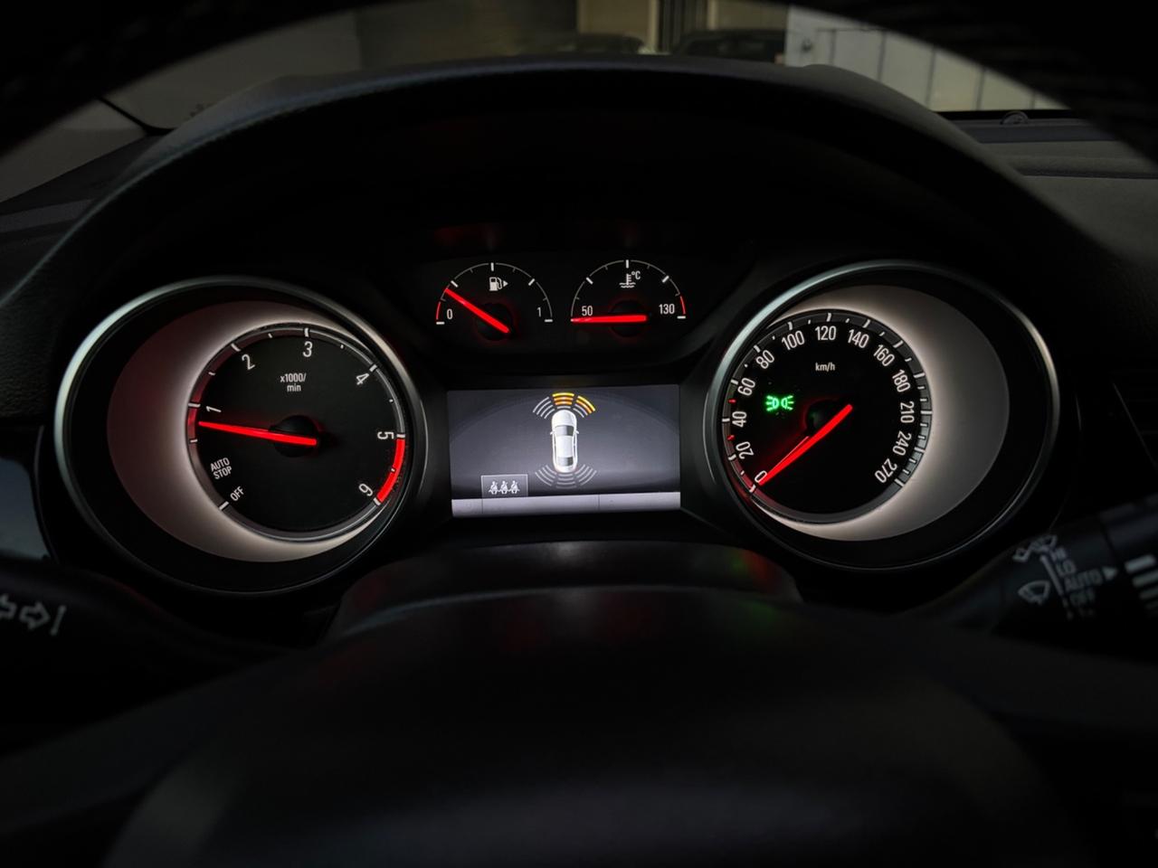 Opel Astra 1.6 CDTi. Neopatentati. Garanzia 12 mesi