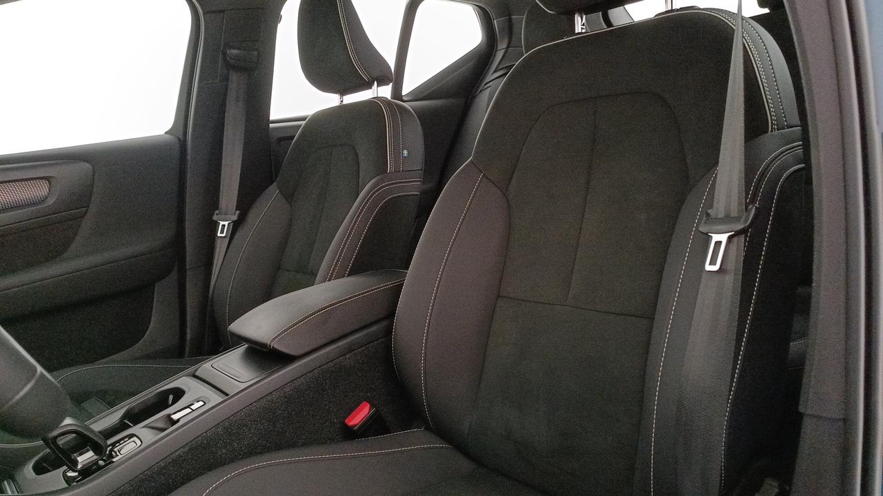 VOLVO XC40 2.0 b3 Core auto