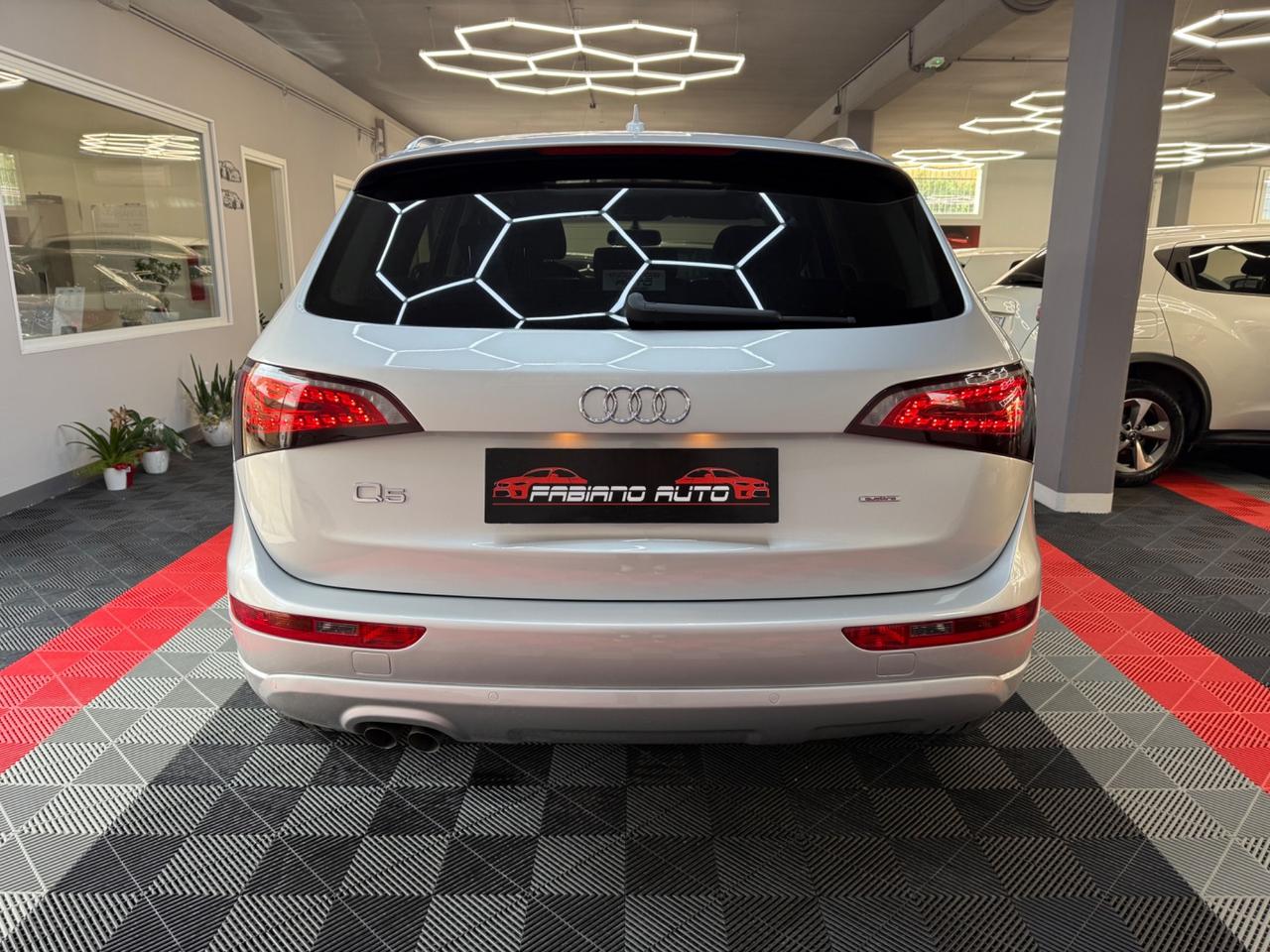 Audi Q5 2.0 TDI 170 CV quattro S tronic TETTO - FABIANOAUTO