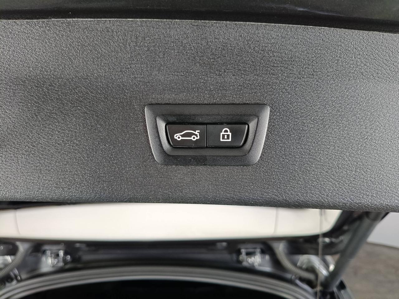 BMW X1 F48 2019 - X1 sdrive18d xLine auto