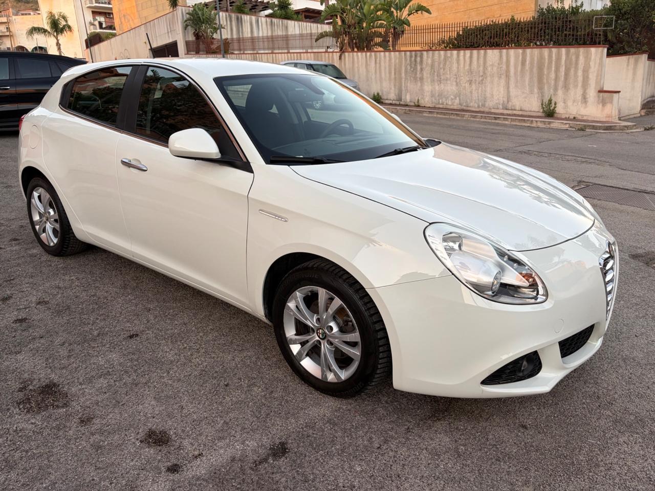 Alfa Romeo Giulietta 1.6 JTDm-2 105 CV Distinctive unico proprietario