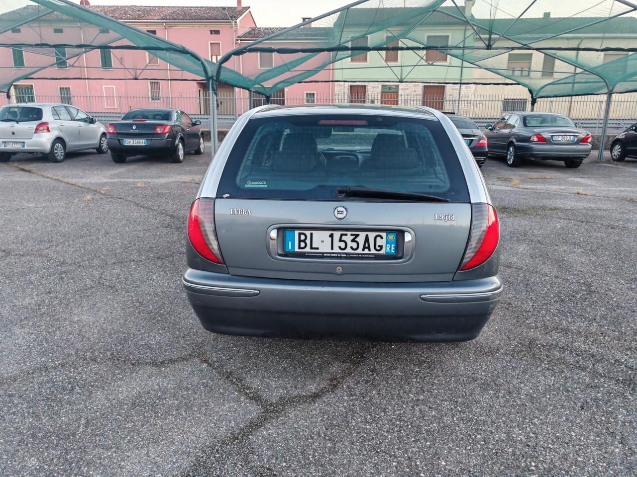 Lancia Lybra 1.9 JTD Station Wagon