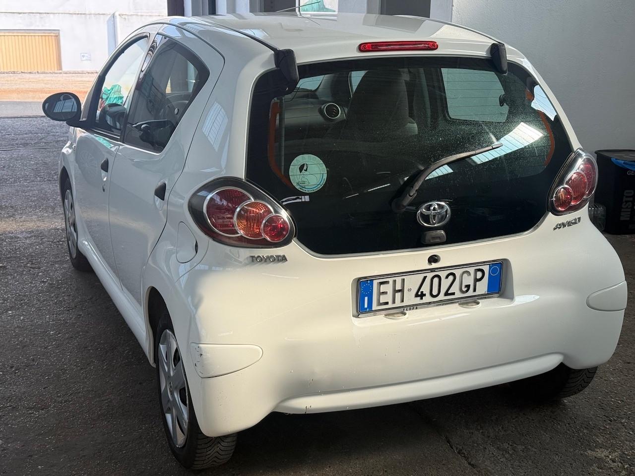Toyota Aygo 1.0 12V VVT-i 5 porte Sol Connect
