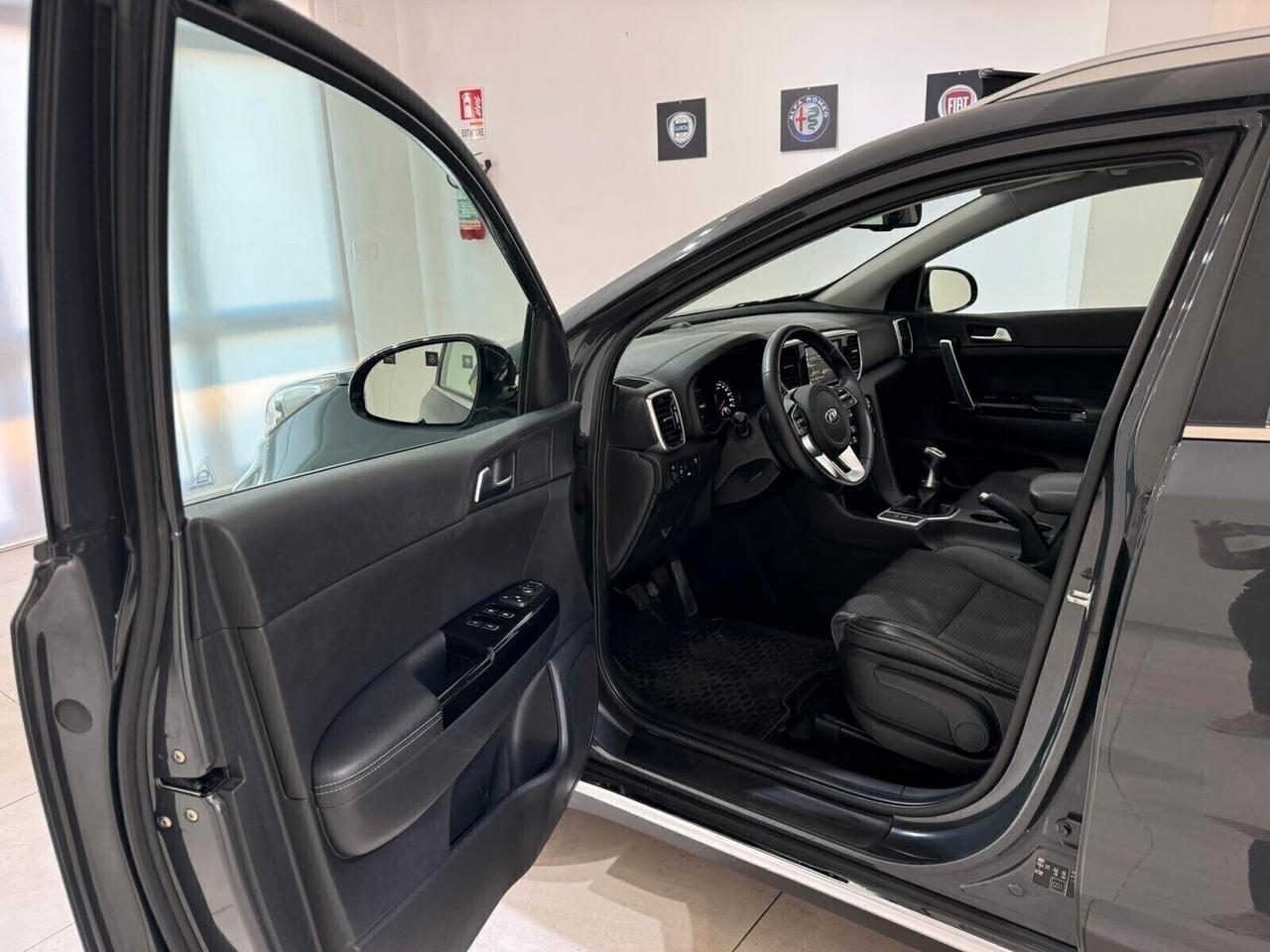 KIA SPORTAGE 1.6 CRDI 115 CV 2WD ENERGY CON TETTO PANORAMICO ED APRIBILE