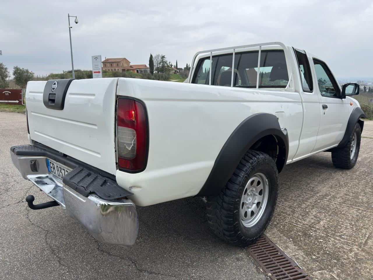 Nissan NP300 2.5 D 2p. King Cab Efficient