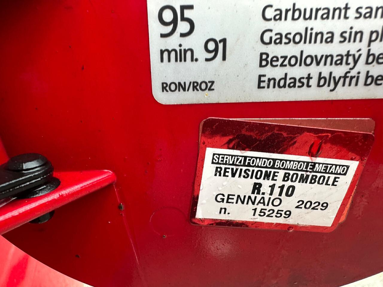 Seat Mii 1.0 68 CV 5 porte by Mango Nero Assoluto Ecofuel