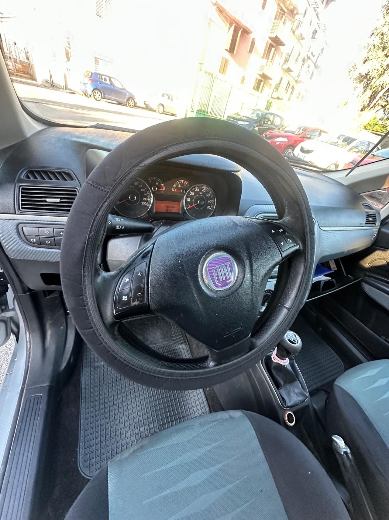 Fiat Grande Punto 1.3 MJT 75 CV 5 porte Fun