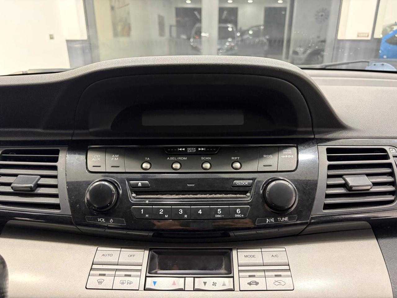 Honda FR-V 1.7 16 V VTEC GPL 6 POSTI