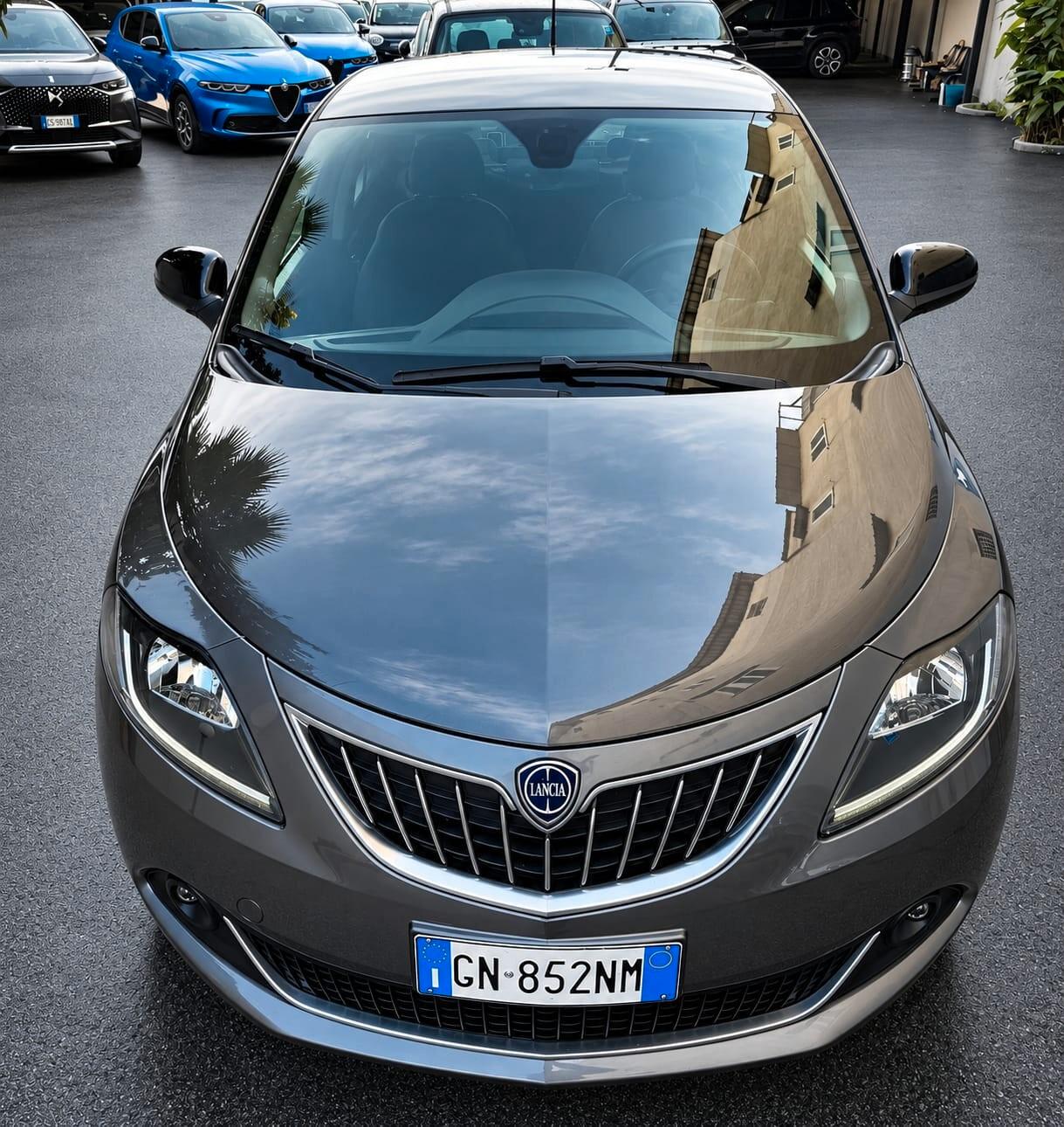 Lancia Ypsilon 1.0 FireFly 5 porte S&S Hybrid Gold