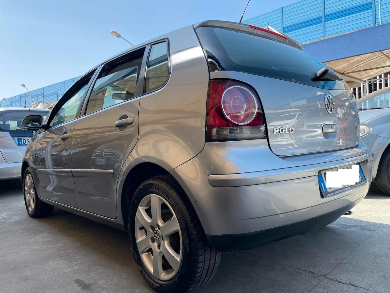 VOLKSWAGEN POLO 1.2 BENZ.