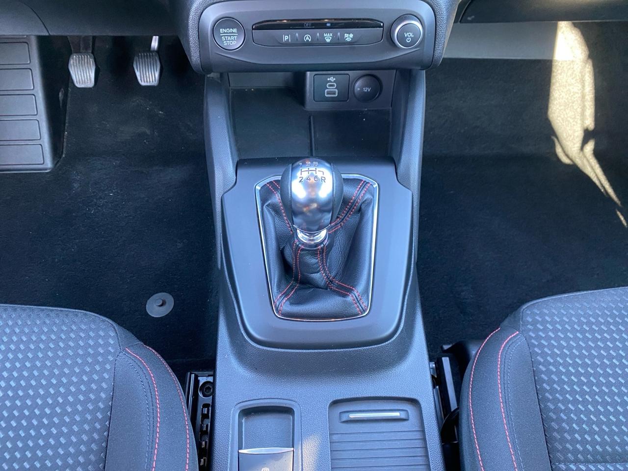 FORD Focus V 2022 - Focus 1.0t ecoboost h ST-Line 125cv