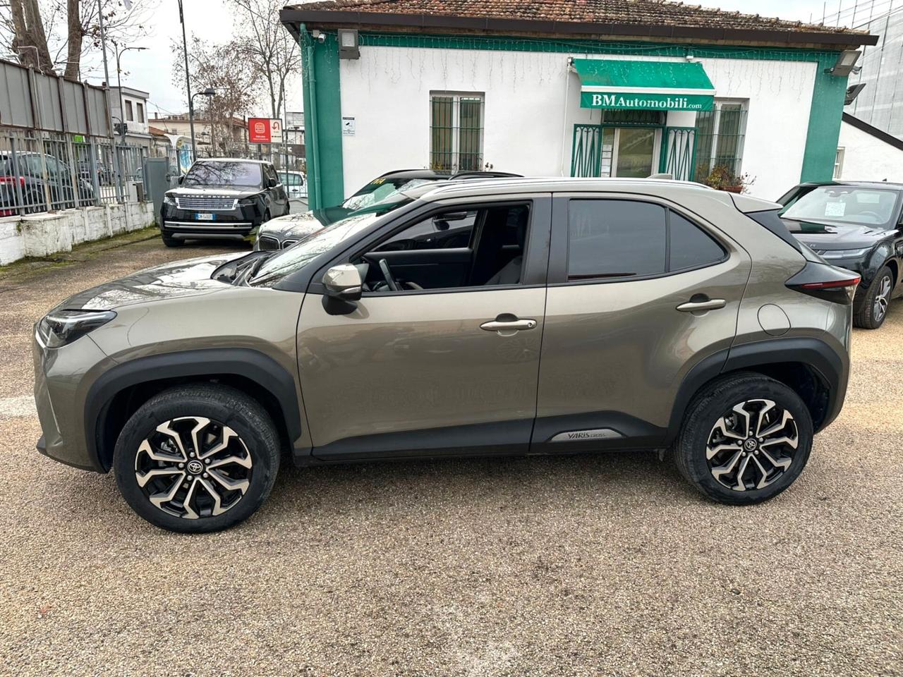 TOYOTA YARIS CROSS TREND 1.5 HYBRID E-CVT