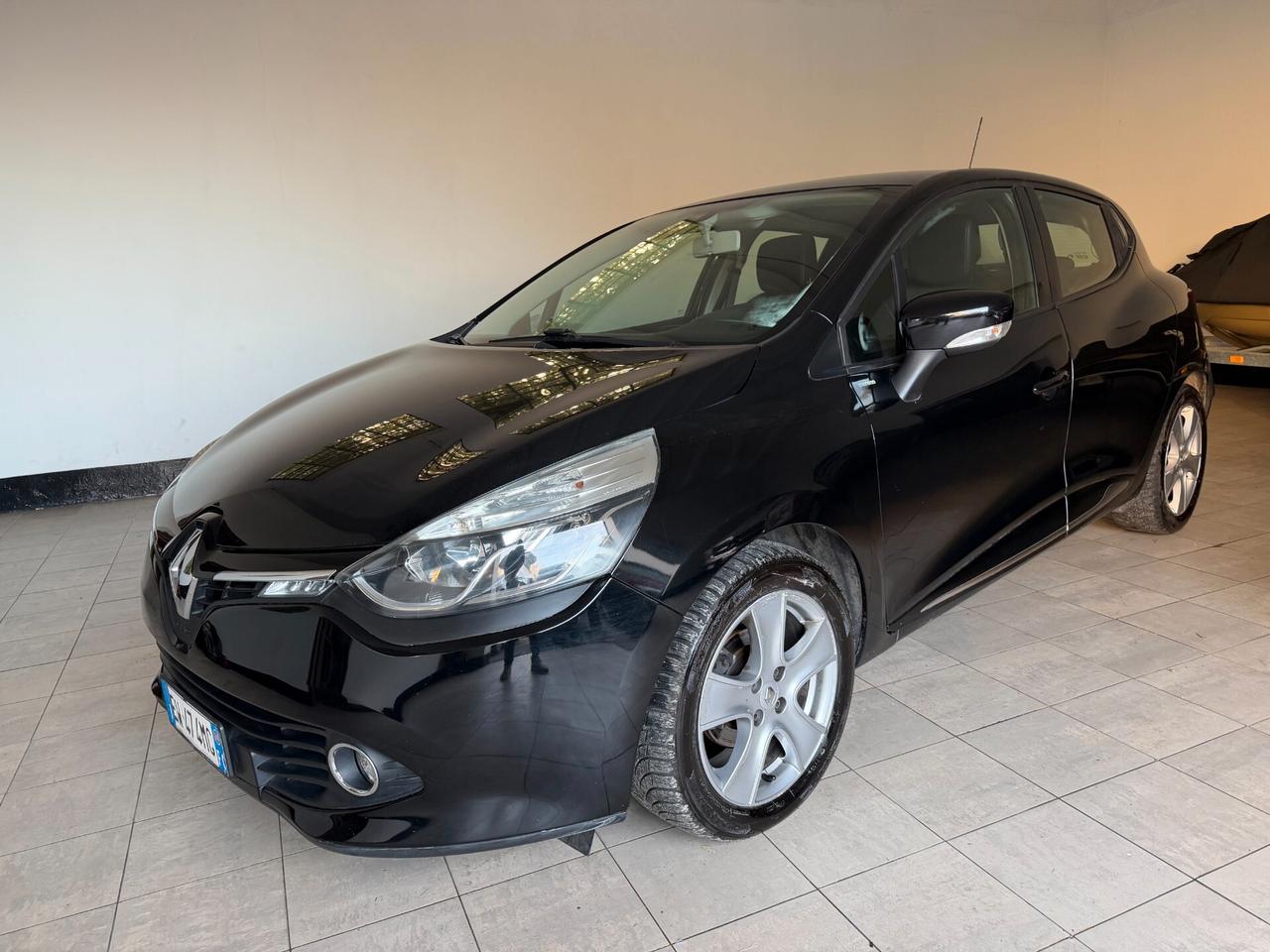 Renault Clio 2014 1.2 75CV 5 porte Live OK NEOPATENTATI
