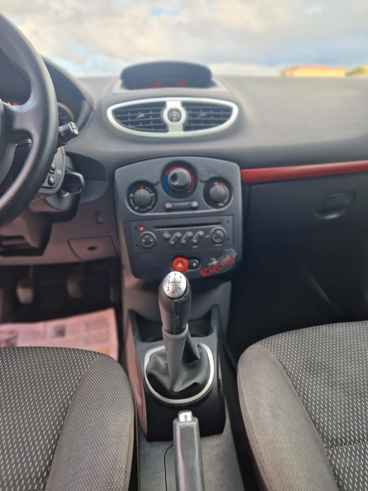 Renault Clio 1.2 16V 5 porte Rip Curl