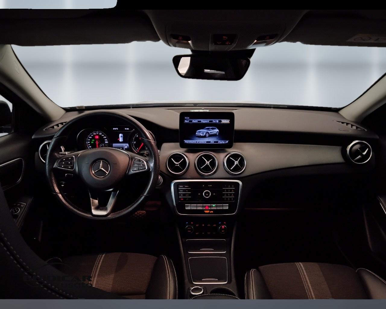 Mercedes-Benz GLA-X156 2017 - GLA 200 d Sport auto