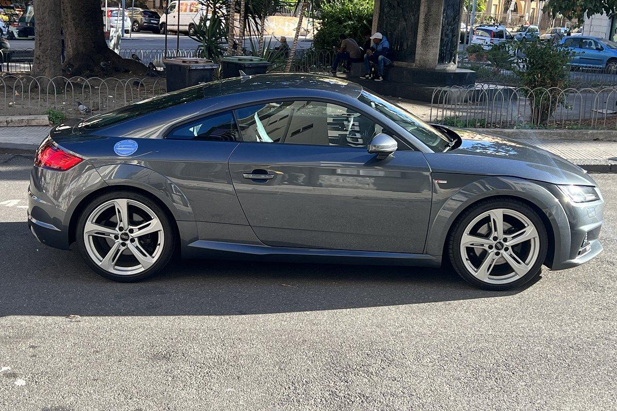 AUDI TT Coupé 2.0 TFSI quattro S tronic S line