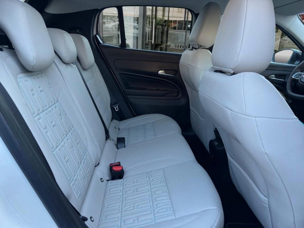 Fiat 600 1.2 hybrid La Prima 110cv auto Con NAVIGATORE