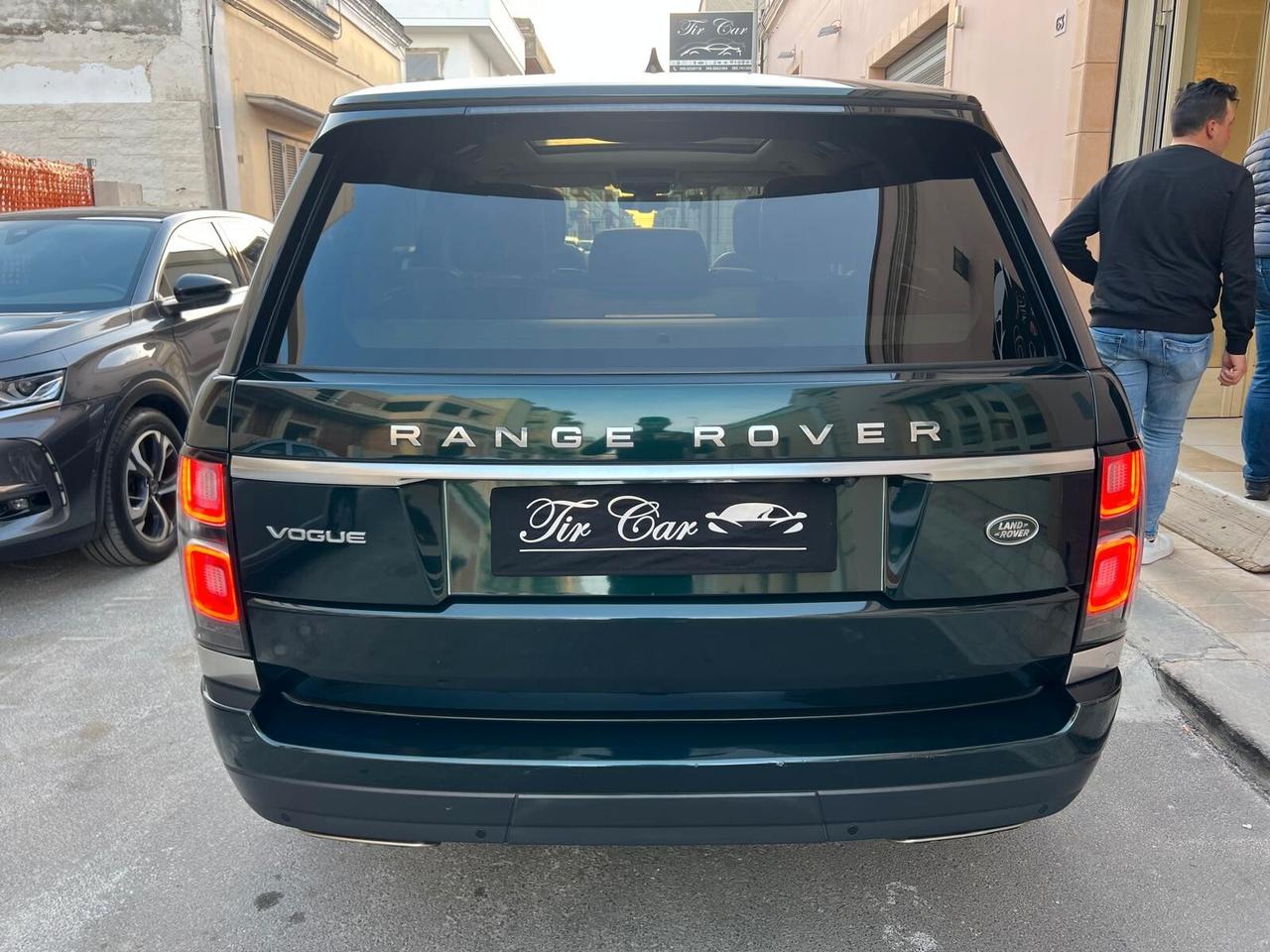 LAND ROVER RANGE ROVER VOGUE 3.0 V6 249CV 4X4 TETTO PELLE NAVI ANNO 2018