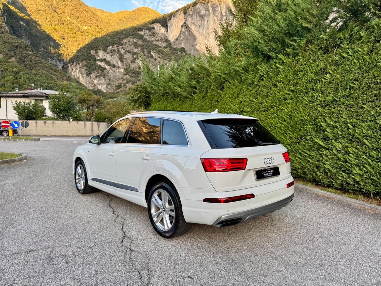 Audi Q7 S-Line Quattro 7 Posti