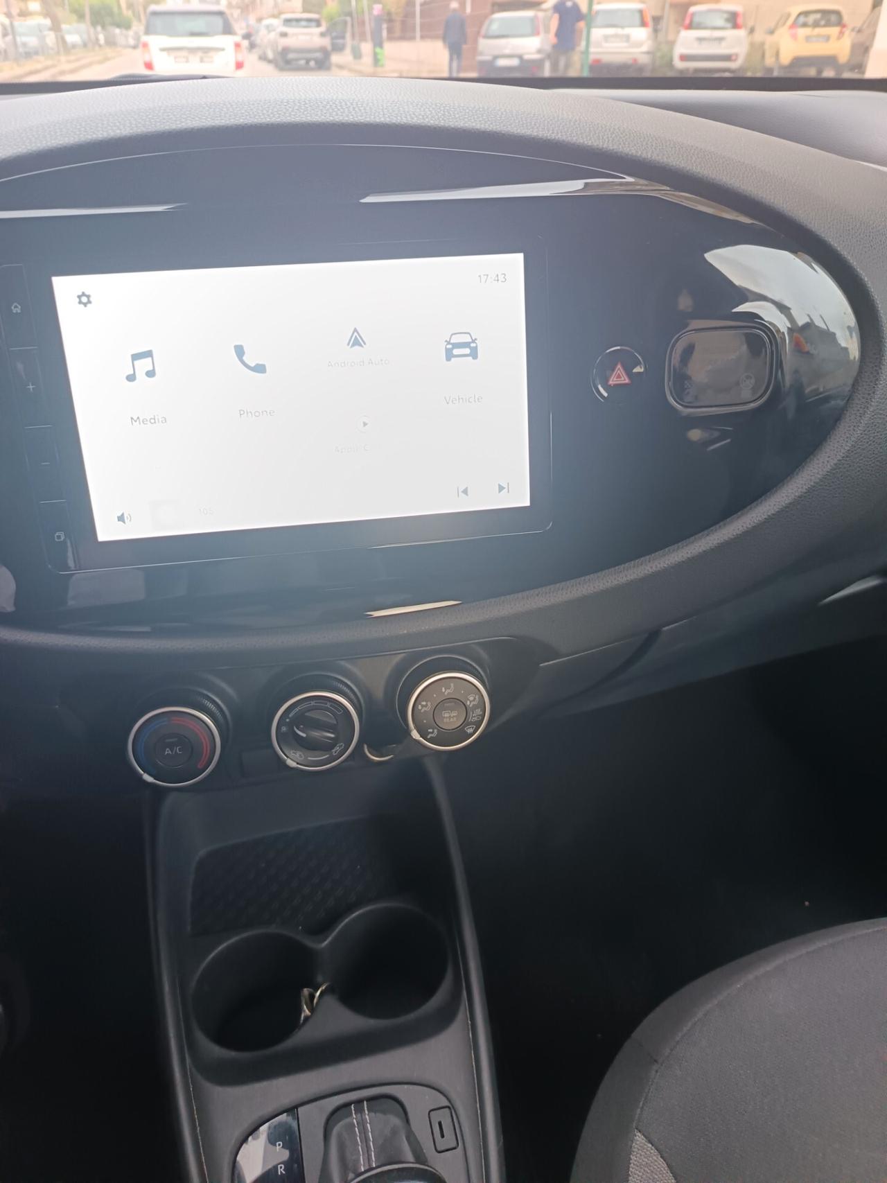 Toyota Aygo X 1.0-72 CV Active S-CVT Automatica