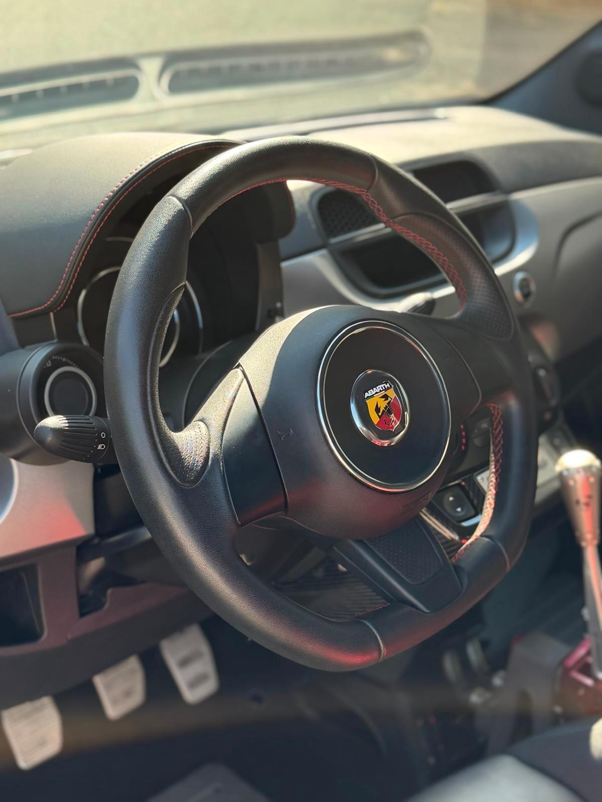 Abarth 695 1.4 Turbo T-Jet 190 CV Biposto