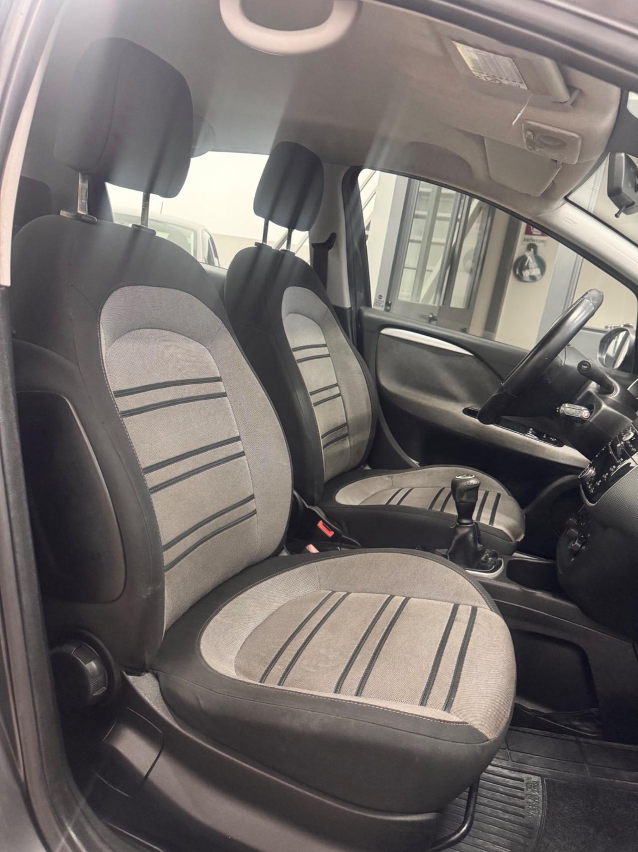 Fiat Punto Evo 1.3 Mjt 95 Cv 5P. Emotion - 2011