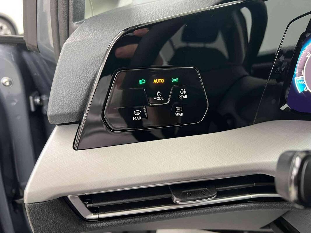 Volkswagen Golf 1.5 etsi Life 115cv dsg