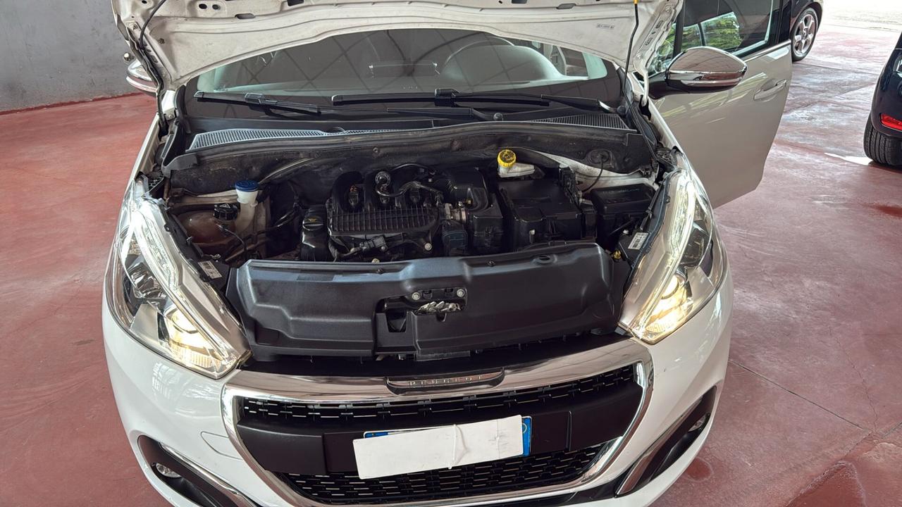 Peugeot 208 PureTech 82 5 porte Allure