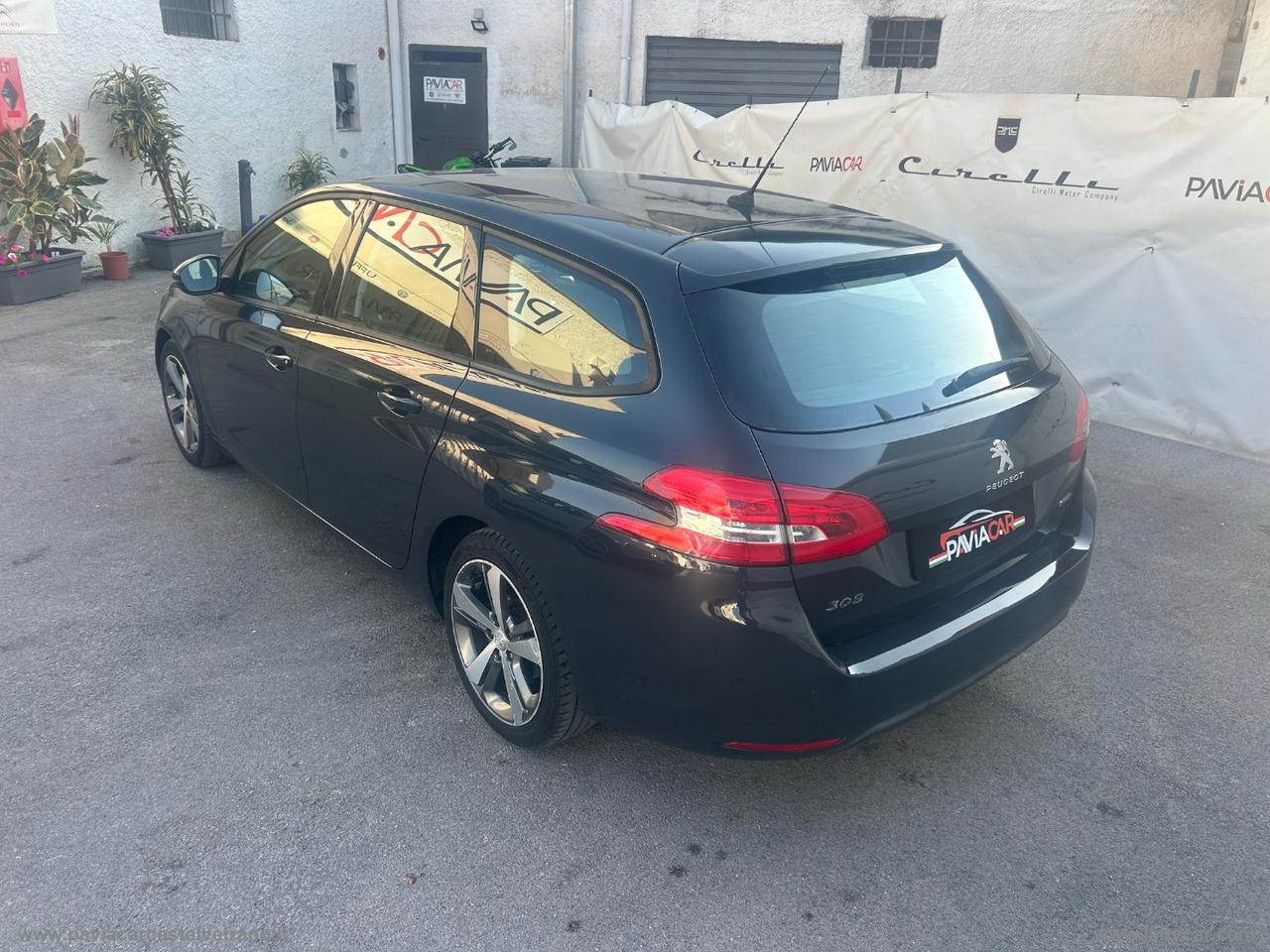 PEUGEOT 308 1.6 HDi 110 CV 5p. Féline
