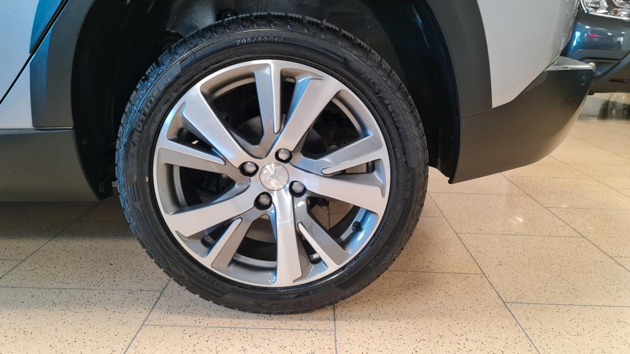 Peugeot 2008 BlueHDi 100 S&S Allure