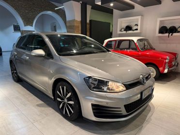Volkswagen Golf 2.0 TDI 5p. Highline BlueMotion Technology